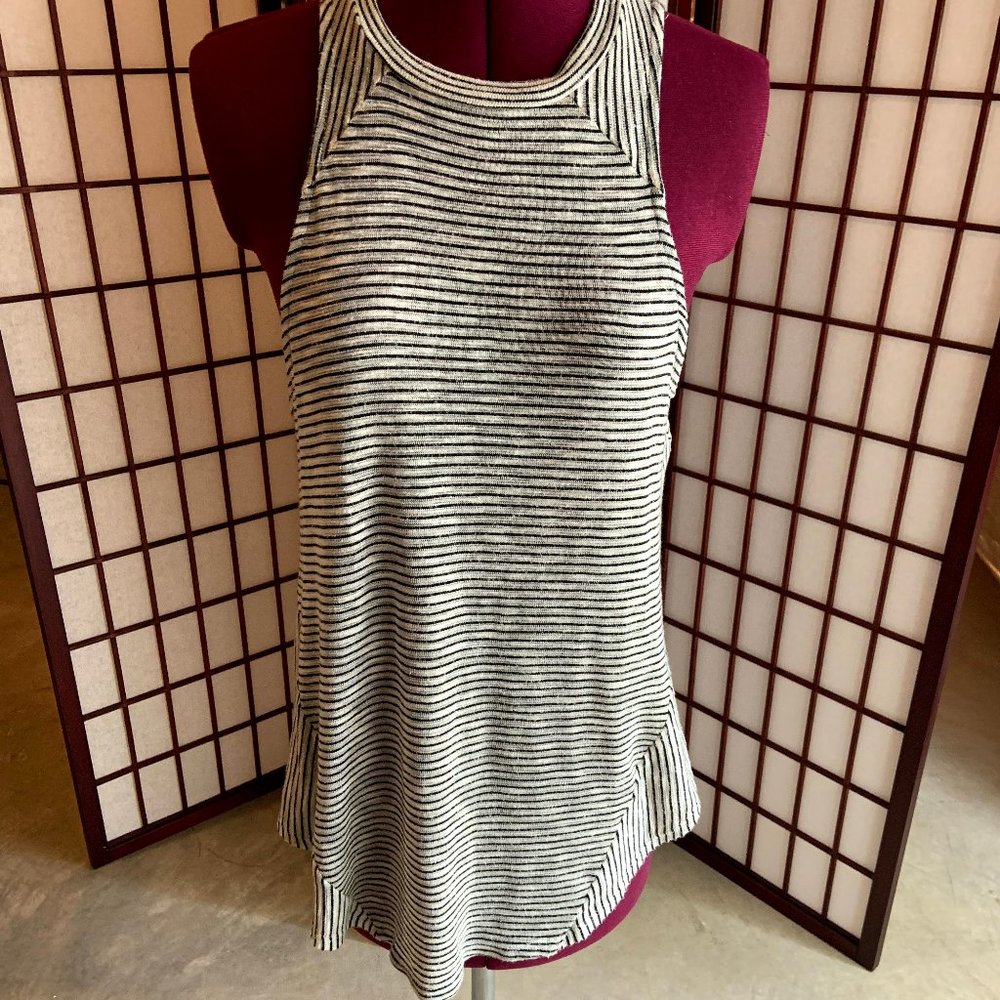 Black and White Stripe Top!